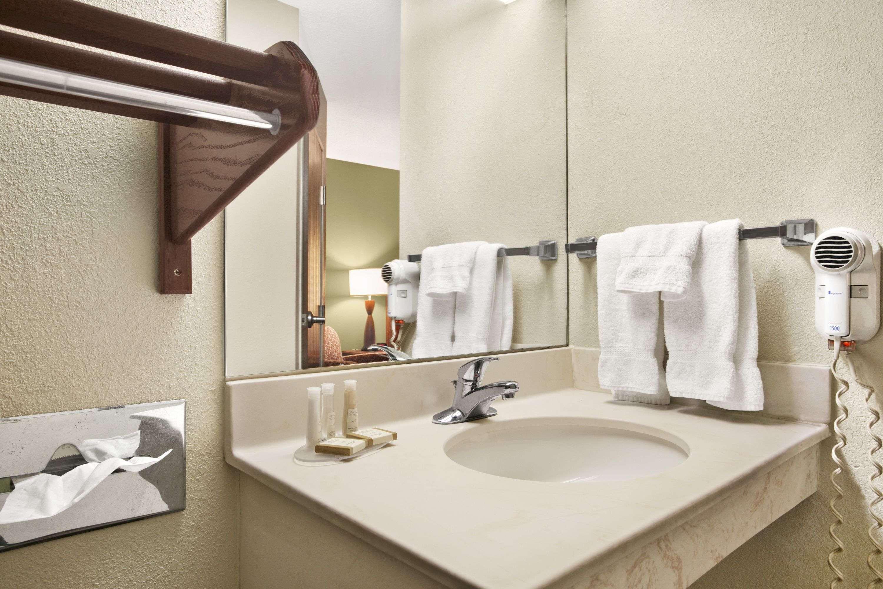 Baymont By Wyndham Evansville North/Haubstadt Warrenton Εξωτερικό φωτογραφία